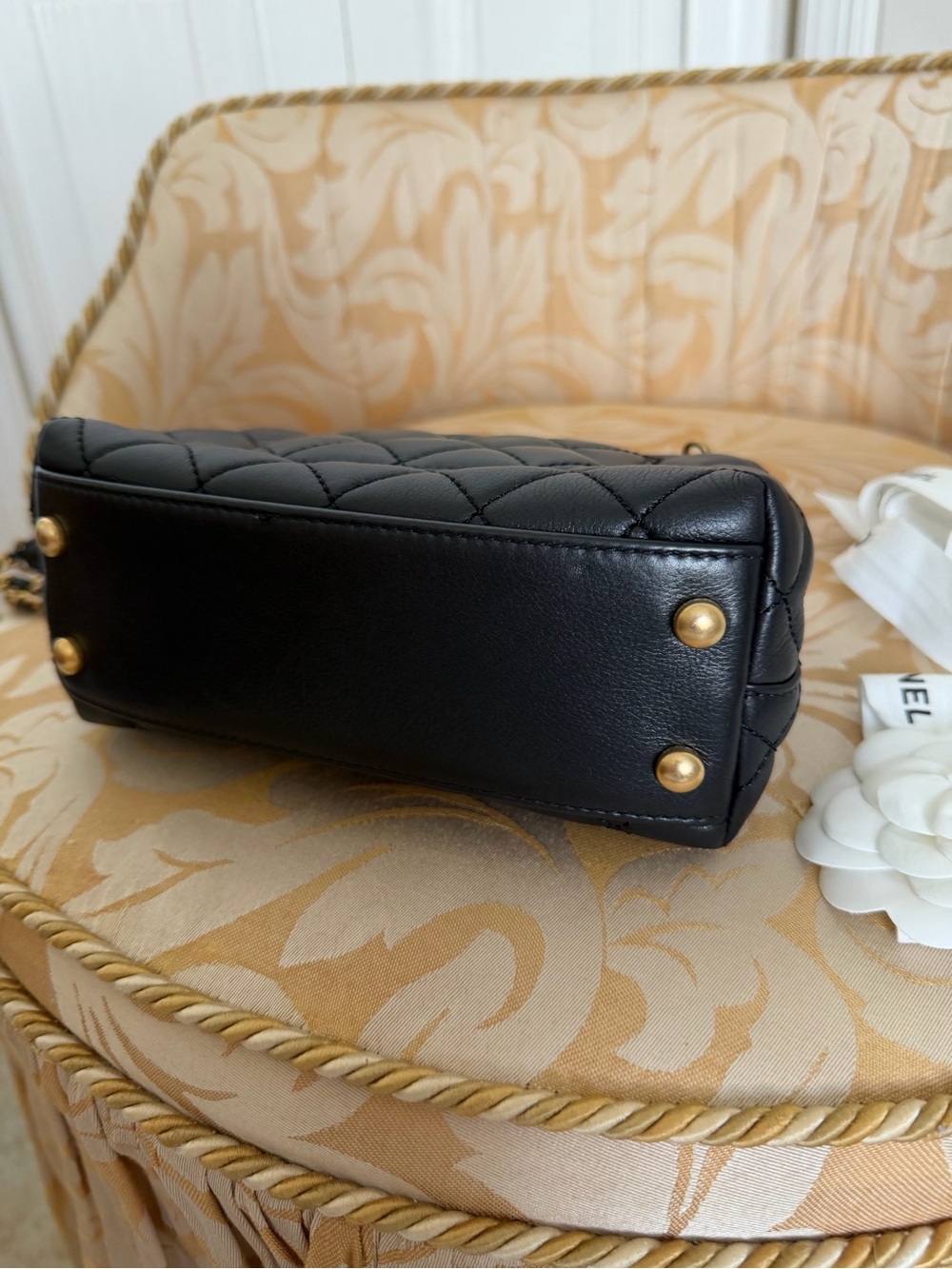 CHANEL Mini Flap Black Quilted Lambskin with Beaded-Handle Shoulder Bag. - Picture 3 of 16